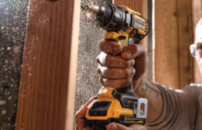 How to use dewalt drill FP